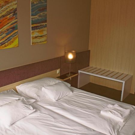 Orion Apartman Шарвар Экстерьер фото